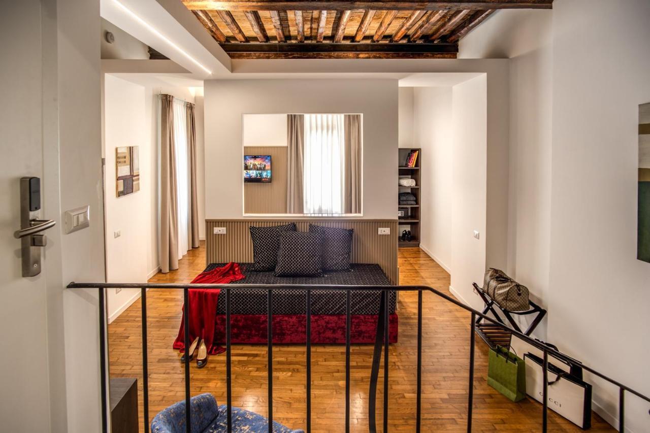 Bed & Breakfast Little Queen Rooms Roma
